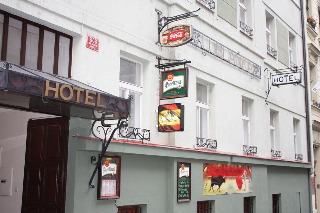 Aparthotel Lublanka Praga Esterno foto