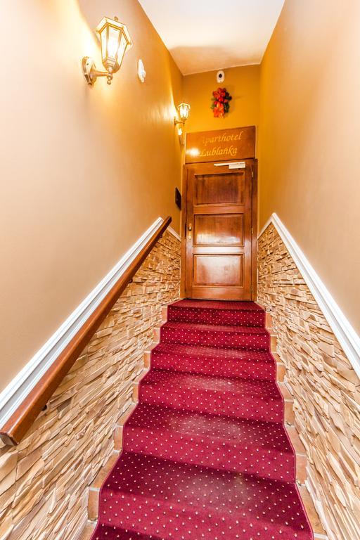 Aparthotel Lublanka Praga Esterno foto