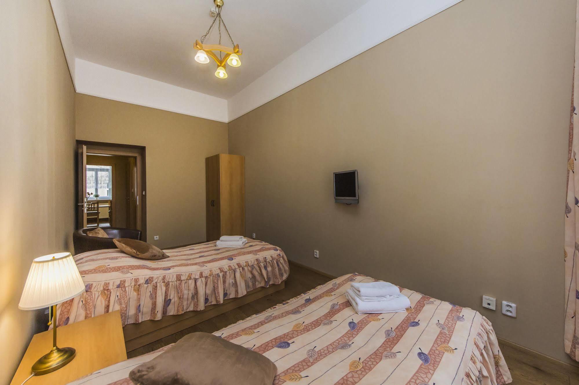 Aparthotel Lublanka Praga Esterno foto